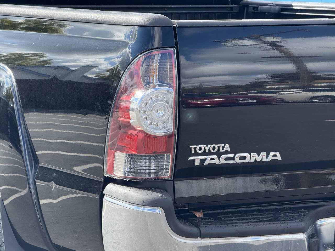 Used 2013 Toyota Tacoma PreRunner w/ SR5 Pkg image 25