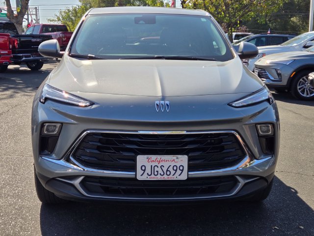 Used 2024 Buick Encore GX Preferred w/ Comfort Package AWD/4WD image 2