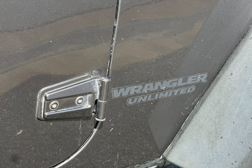 Used 2017 Jeep Wrangler Unlimited Sport AWD/4WD image 25