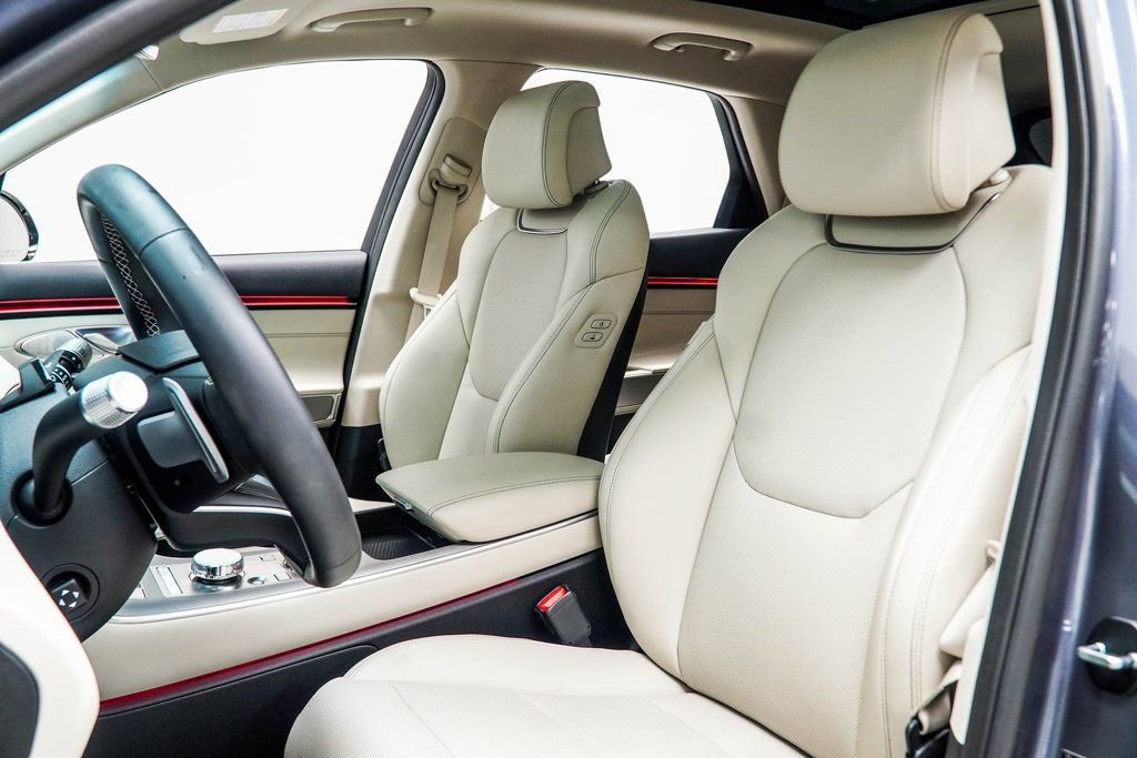 Used 2026 Genesis GV70 2.5T Select image 46