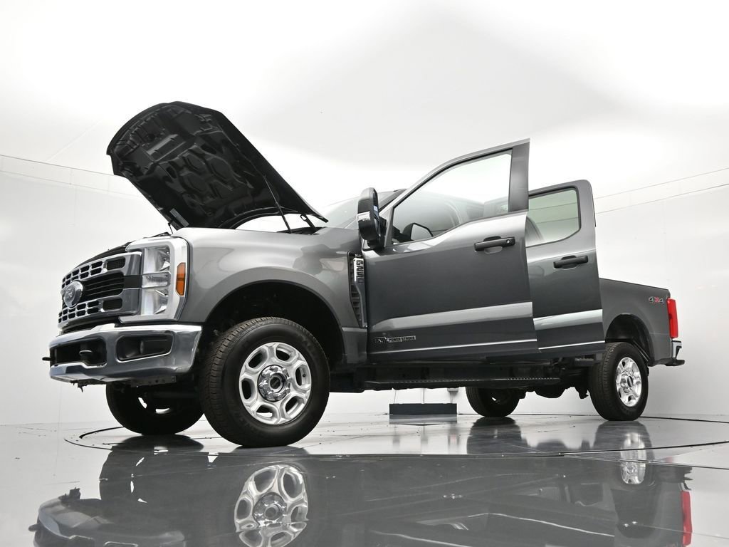 Certified 2025 Ford F250 XLT image 48