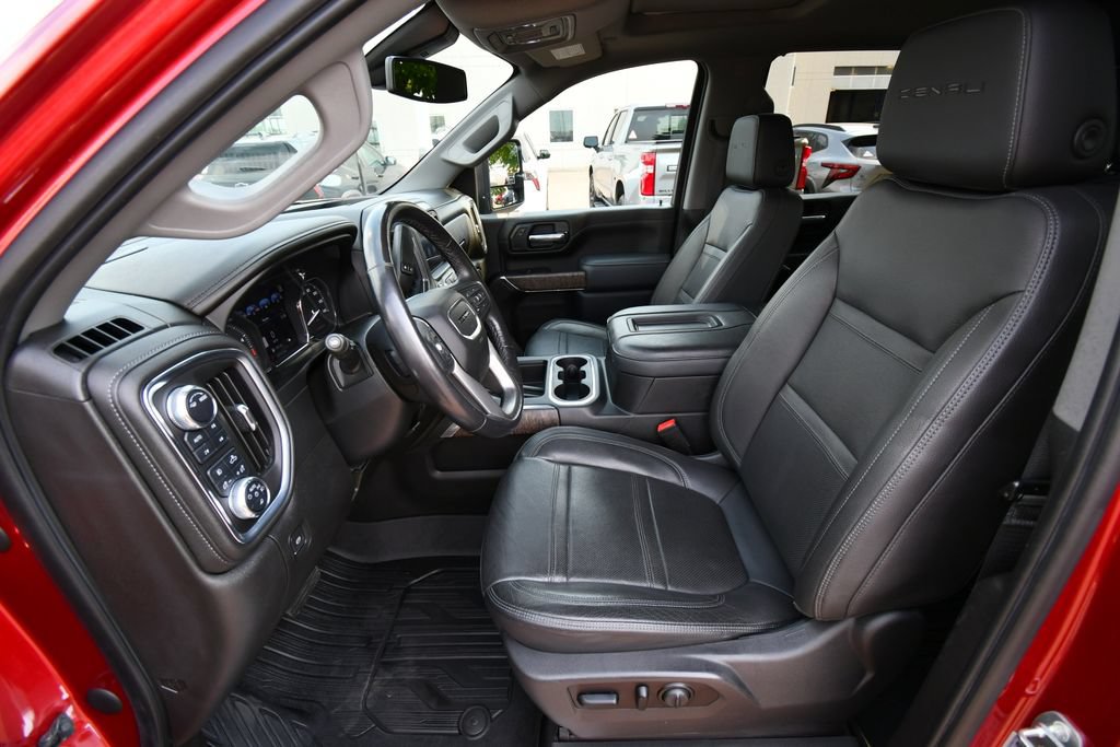 Used 2021 GMC Sierra 3500 Denali AWD/4WD image 16