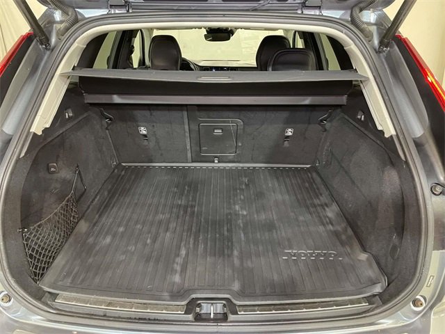 Used 2021 Volvo XC60 T5 Inscription w/ Protection Package Premier image 16