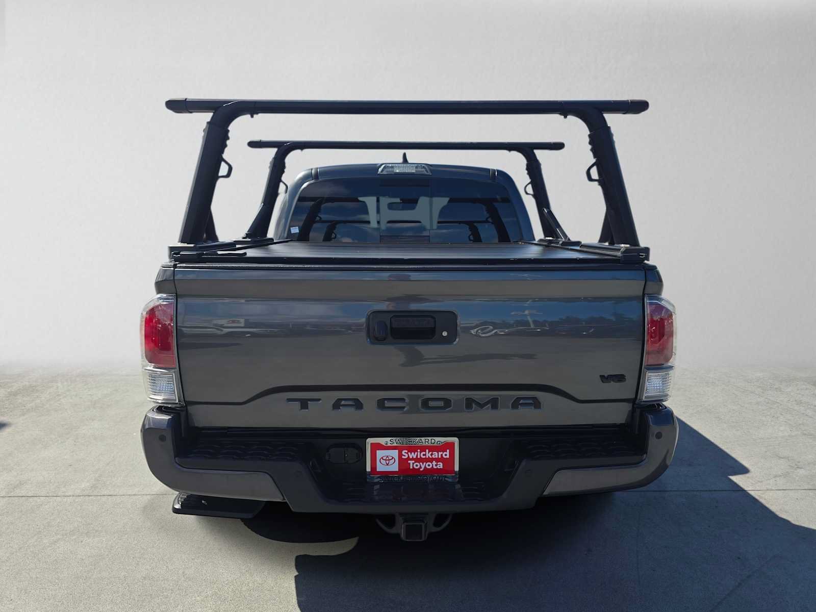 Certified 2022 Toyota Tacoma TRD Off-Road w/ Technology Package AWD/4WD image 4
