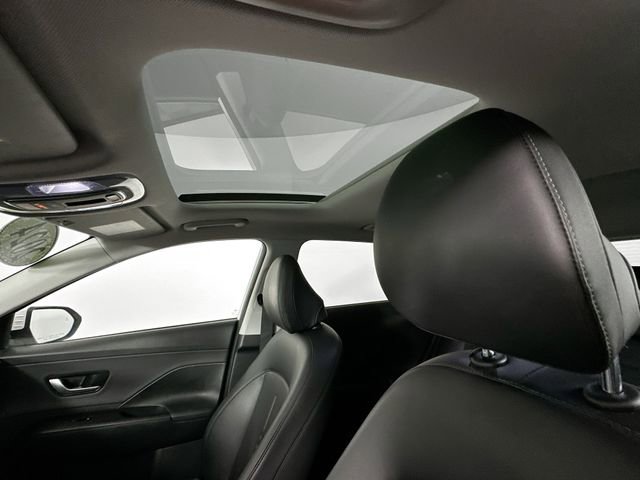 Used 2024 Hyundai Kona Limited AWD/4WD image 19