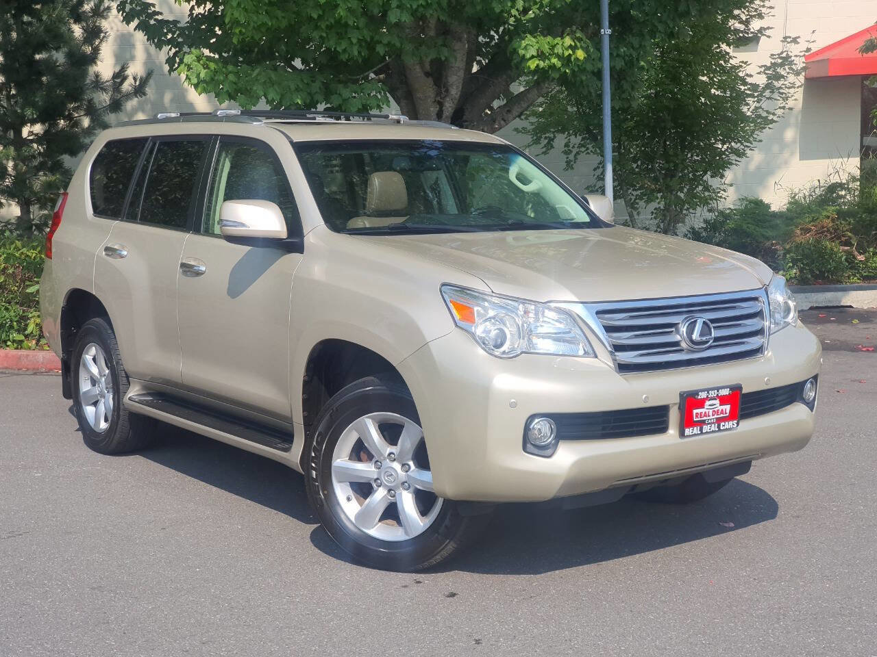 Used 2011 Lexus GX 460 image 3