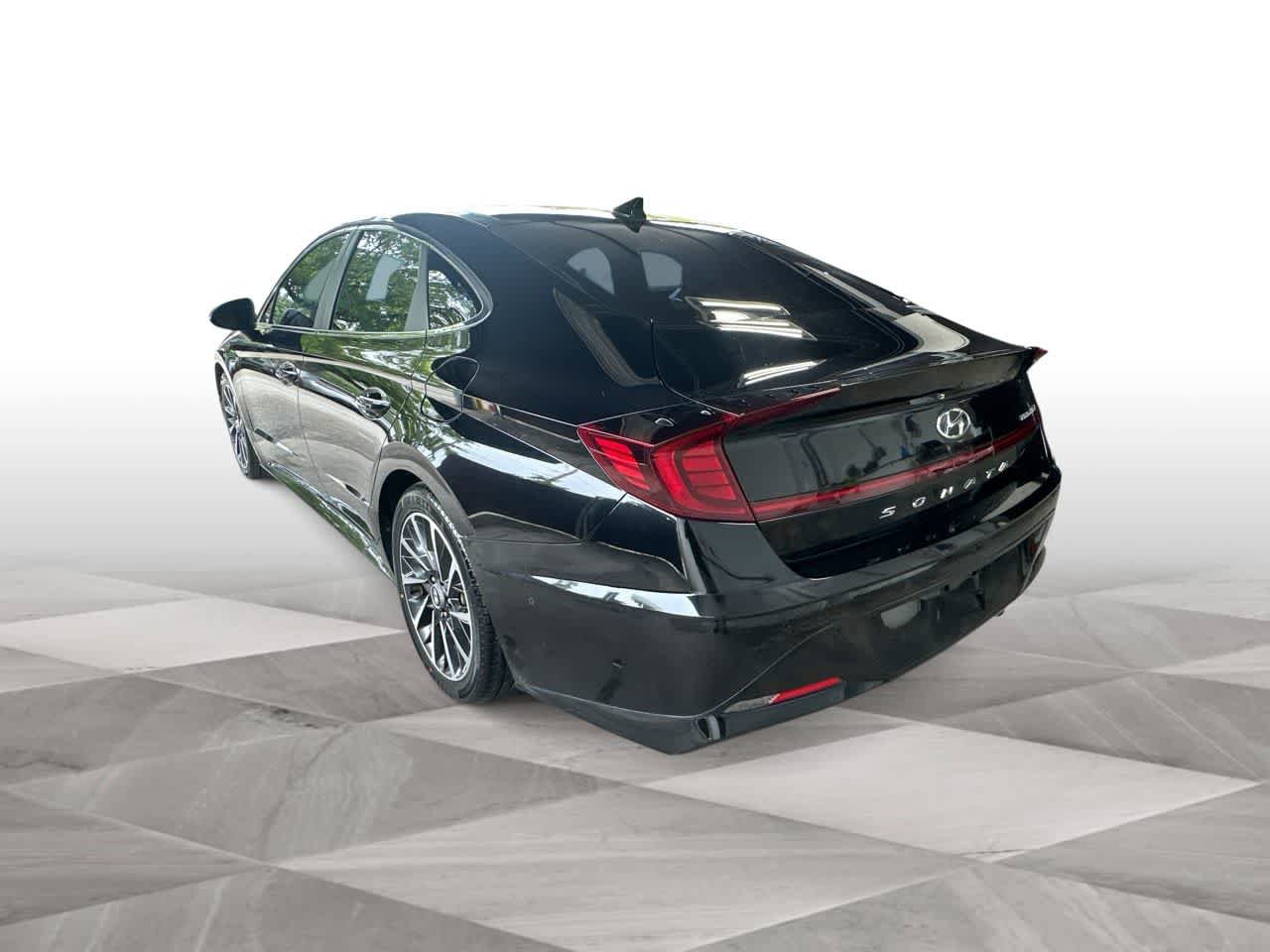 Used 2022 Hyundai Sonata Limited w/ Cargo Package FWD image 6