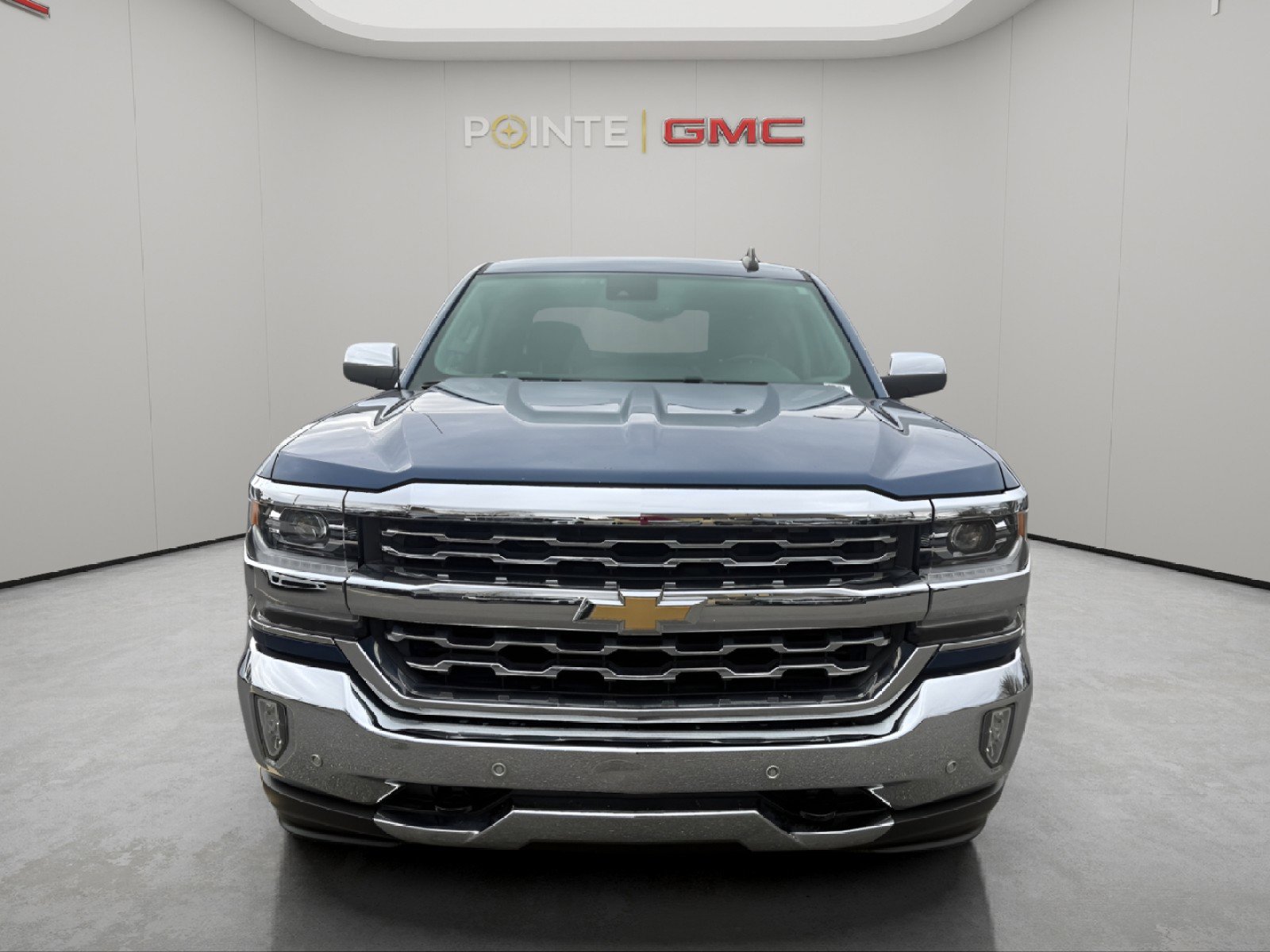 Used 2018 Chevrolet Silverado 1500 LTZ w/ LTZ Plus Package image 8