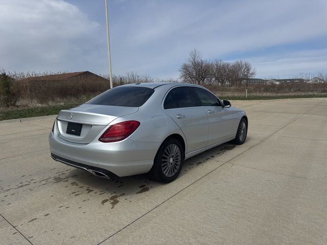 Used 2015 Mercedes-Benz C 300 4MATIC Sedan image 3