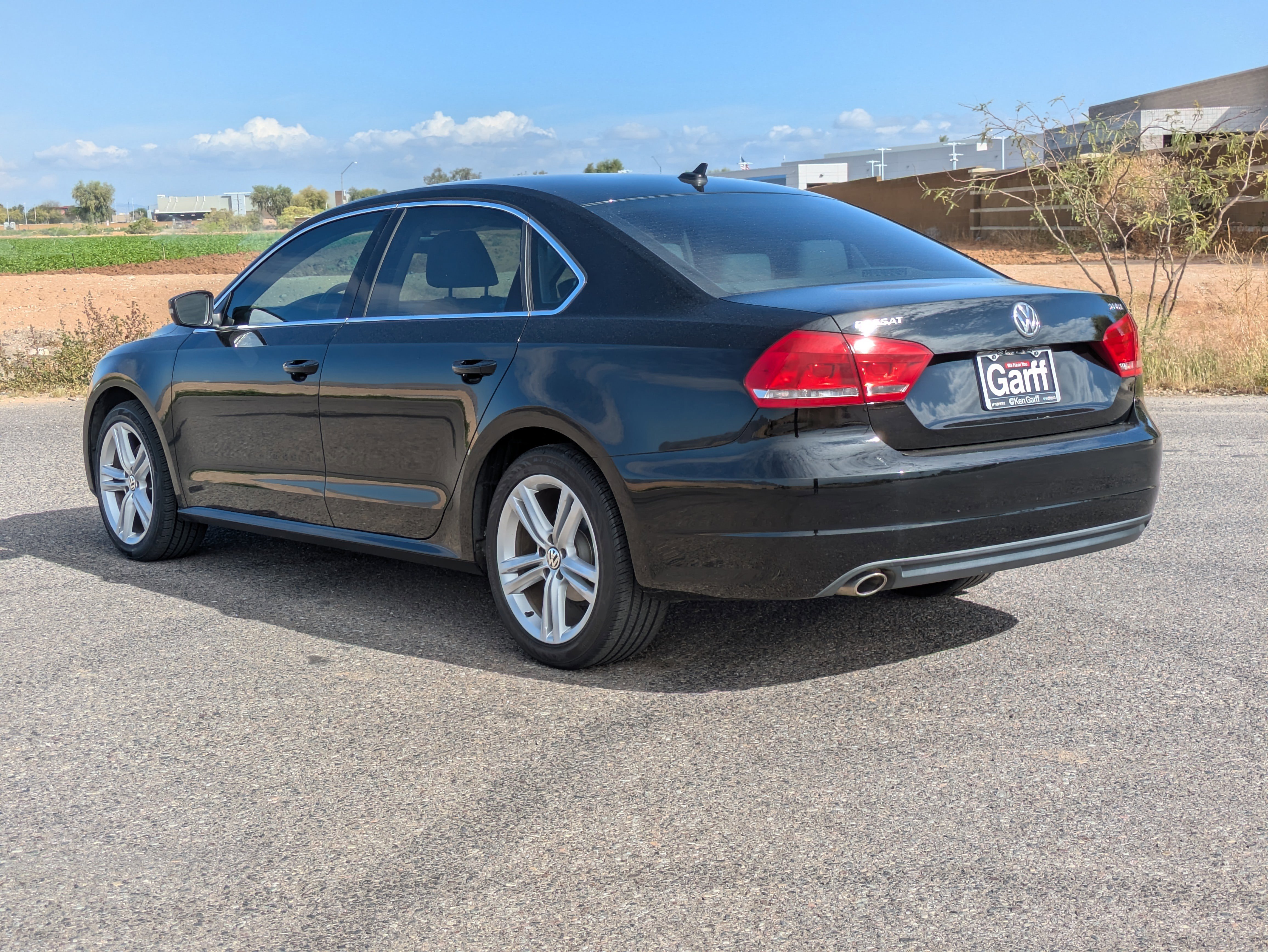 Used 2014 Volkswagen Passat TDI SE image 5