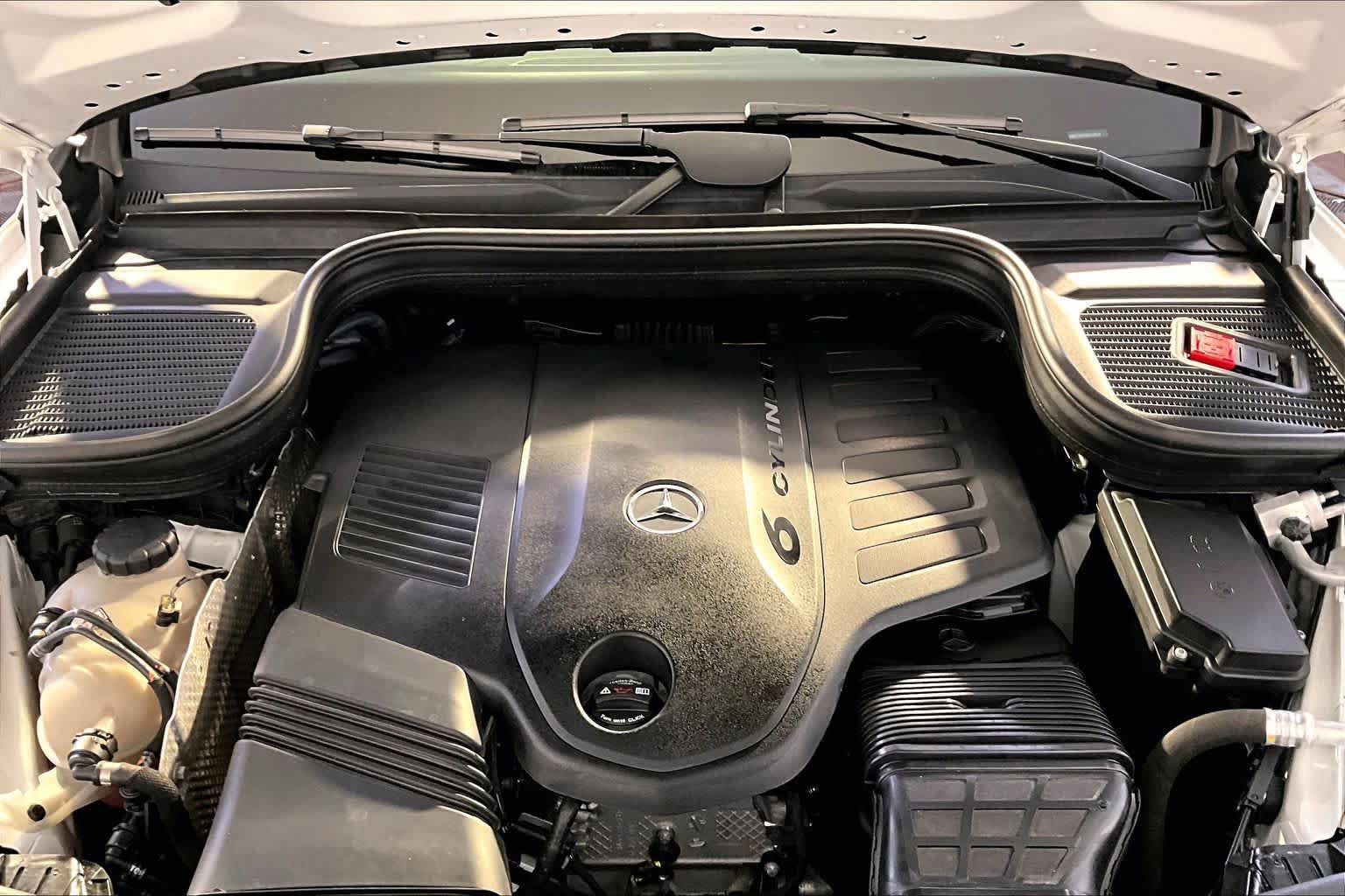 Used 2022 Mercedes-Benz GLS 450 4MATIC image 30