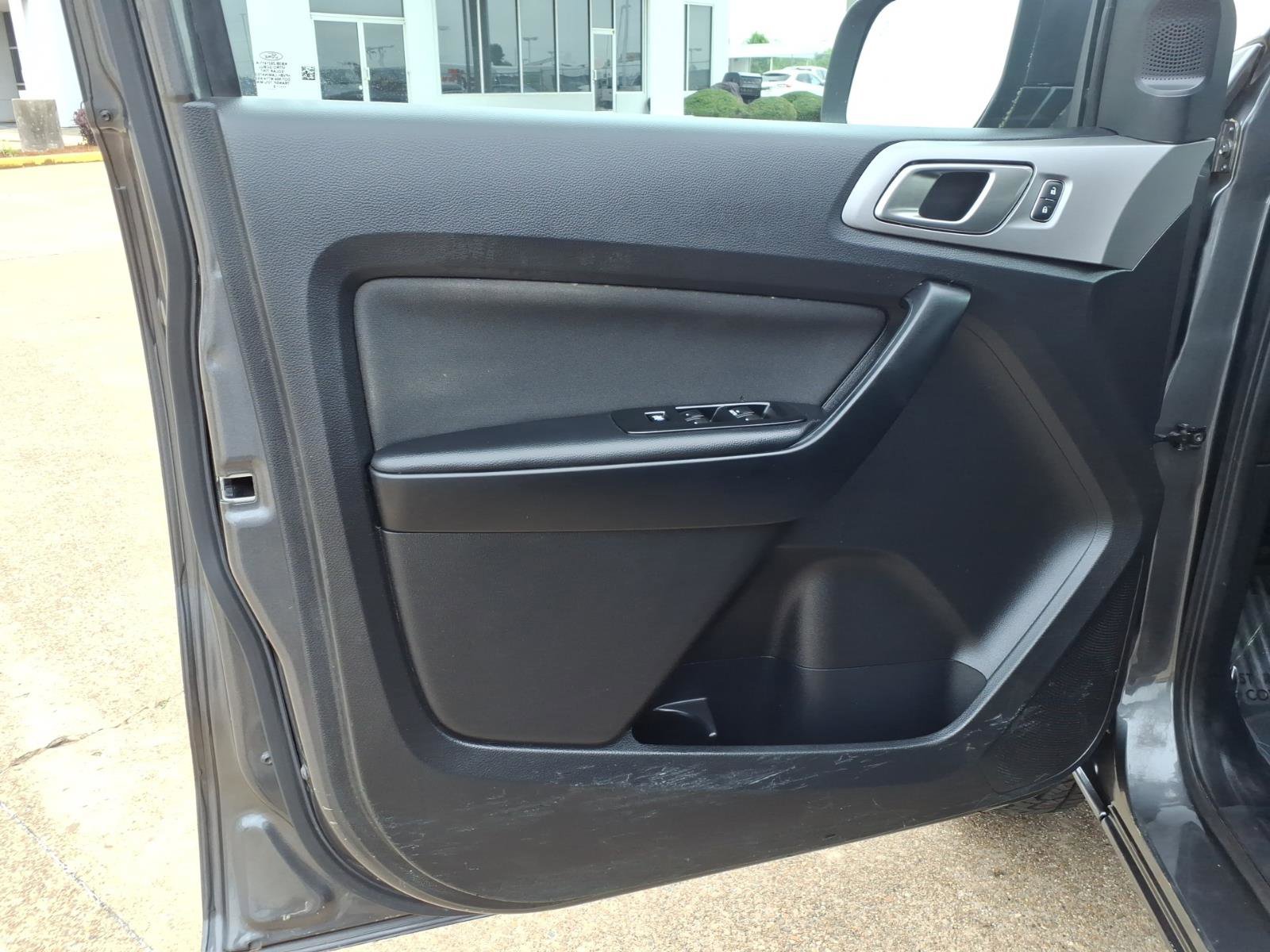 Used 2019 Ford Ranger XLT w/ Equipment Group 302A Luxury AWD/4WD image 19