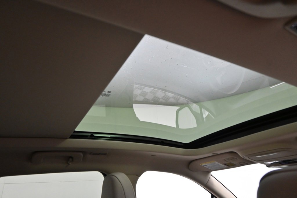 New 2025 Lincoln Corsair Reserve w/ Jet Appearance Package image 16