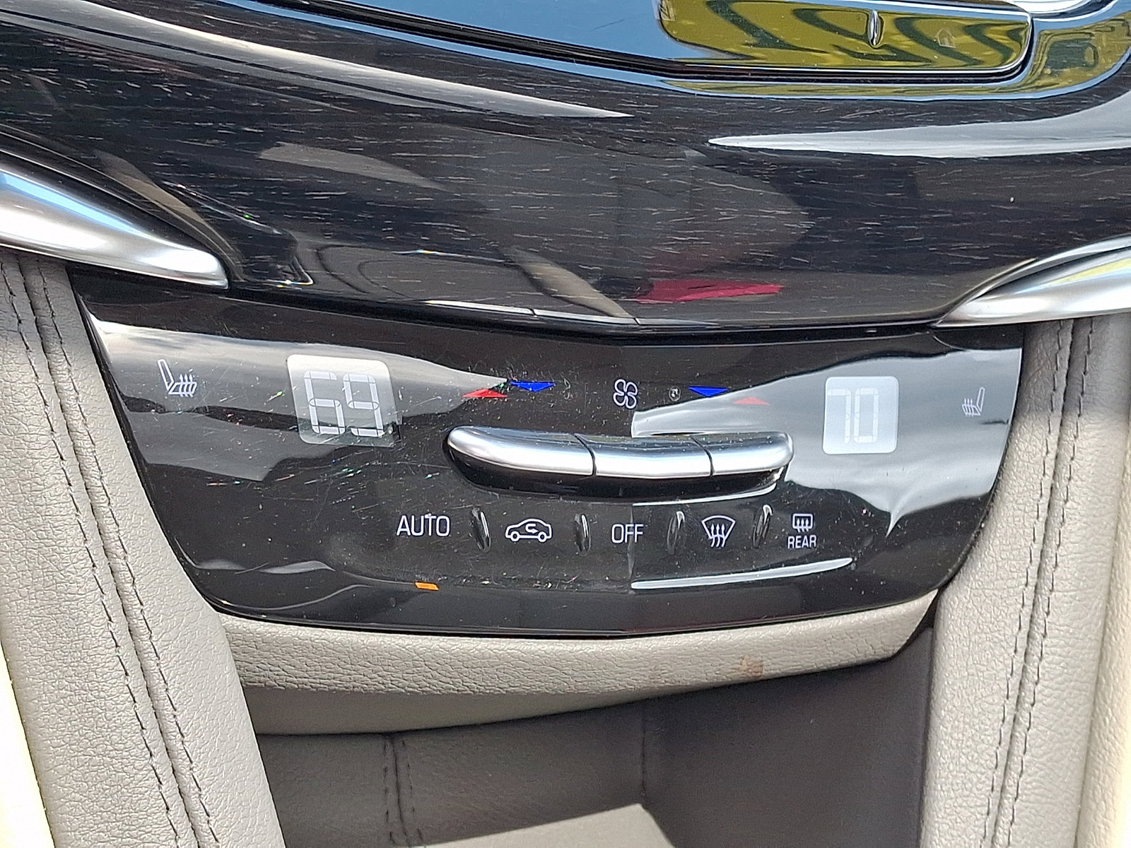 Used 2021 Cadillac XT6 Premium Luxury AWD/4WD image 20