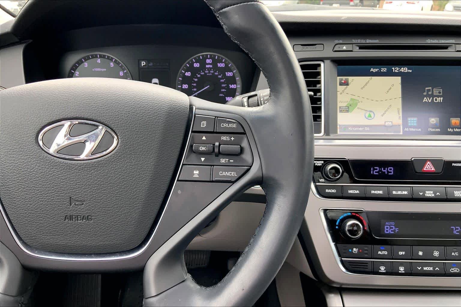 Used 2017 Hyundai Sonata Limited w/ Ultimate Package 04 FWD image 25