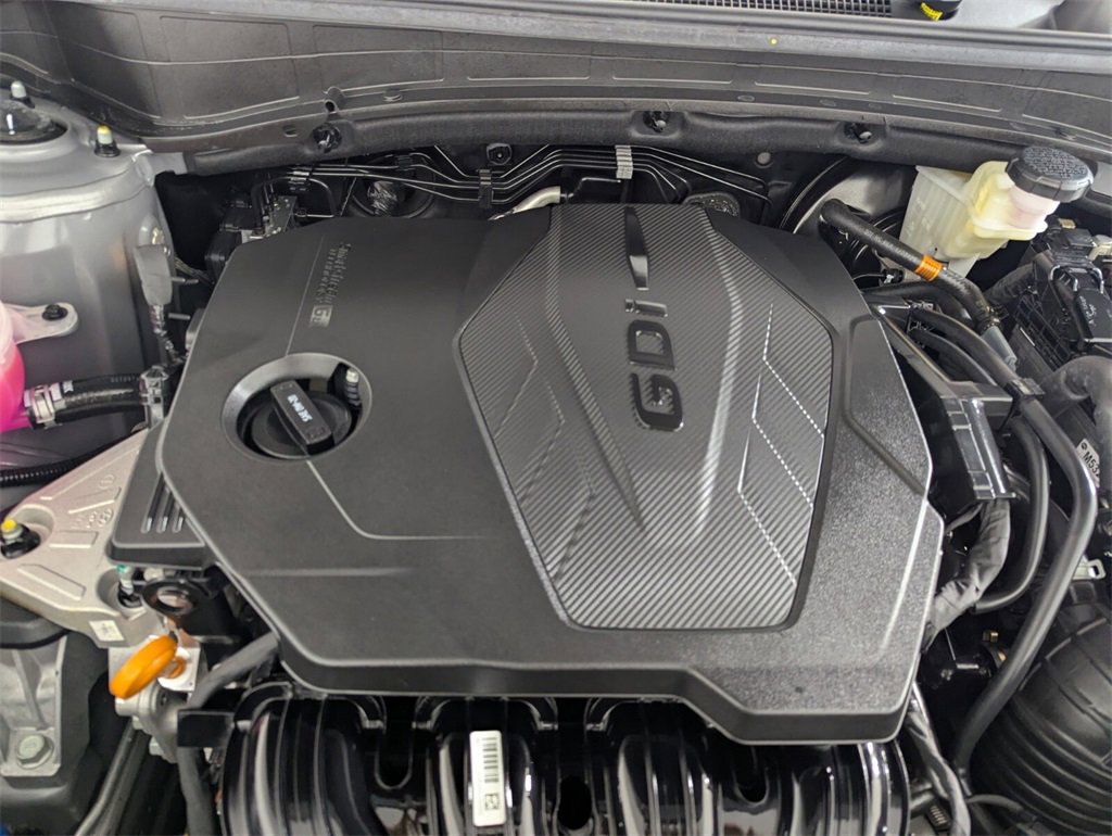 Used 2025 Kia Sportage LX image 10