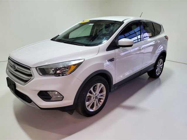 Used 2019 Ford Escape SE image 18