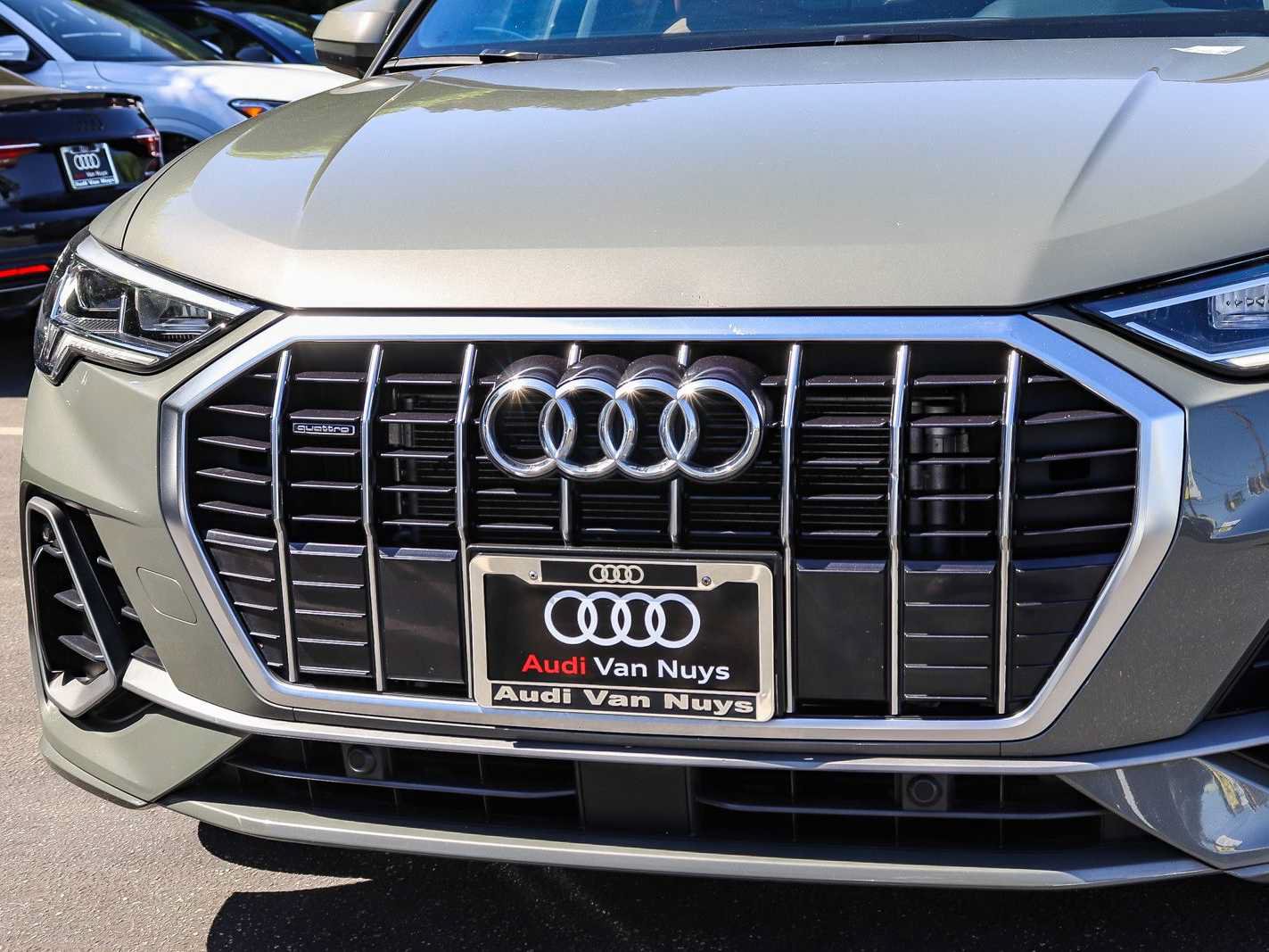 Used 2024 Audi Q3 2.0T Premium AWD/4WD image 8