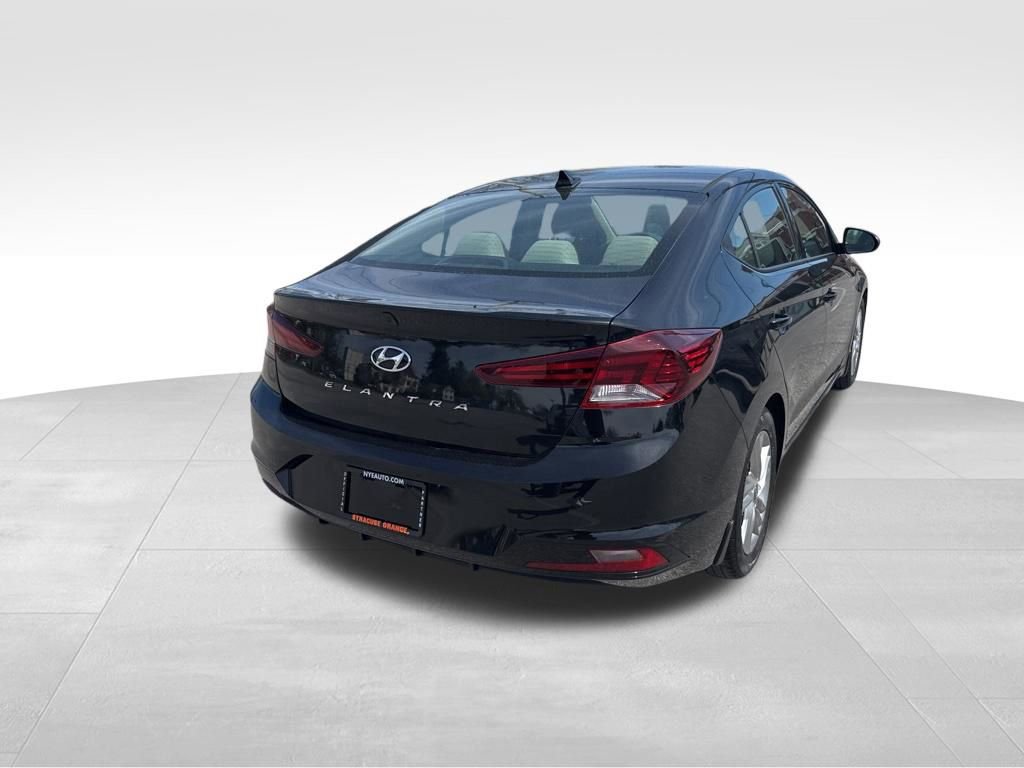 Used 2020 Hyundai Elantra Value Edition w/ Winter Weather Package FWD image 5