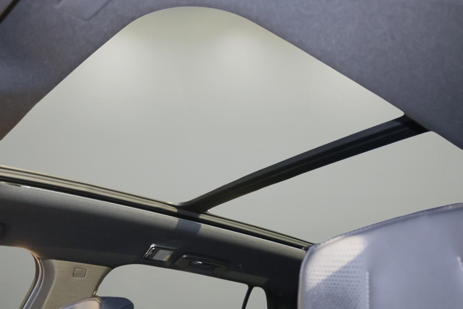 New 2026 Cadillac Vistiq Luxury image 32