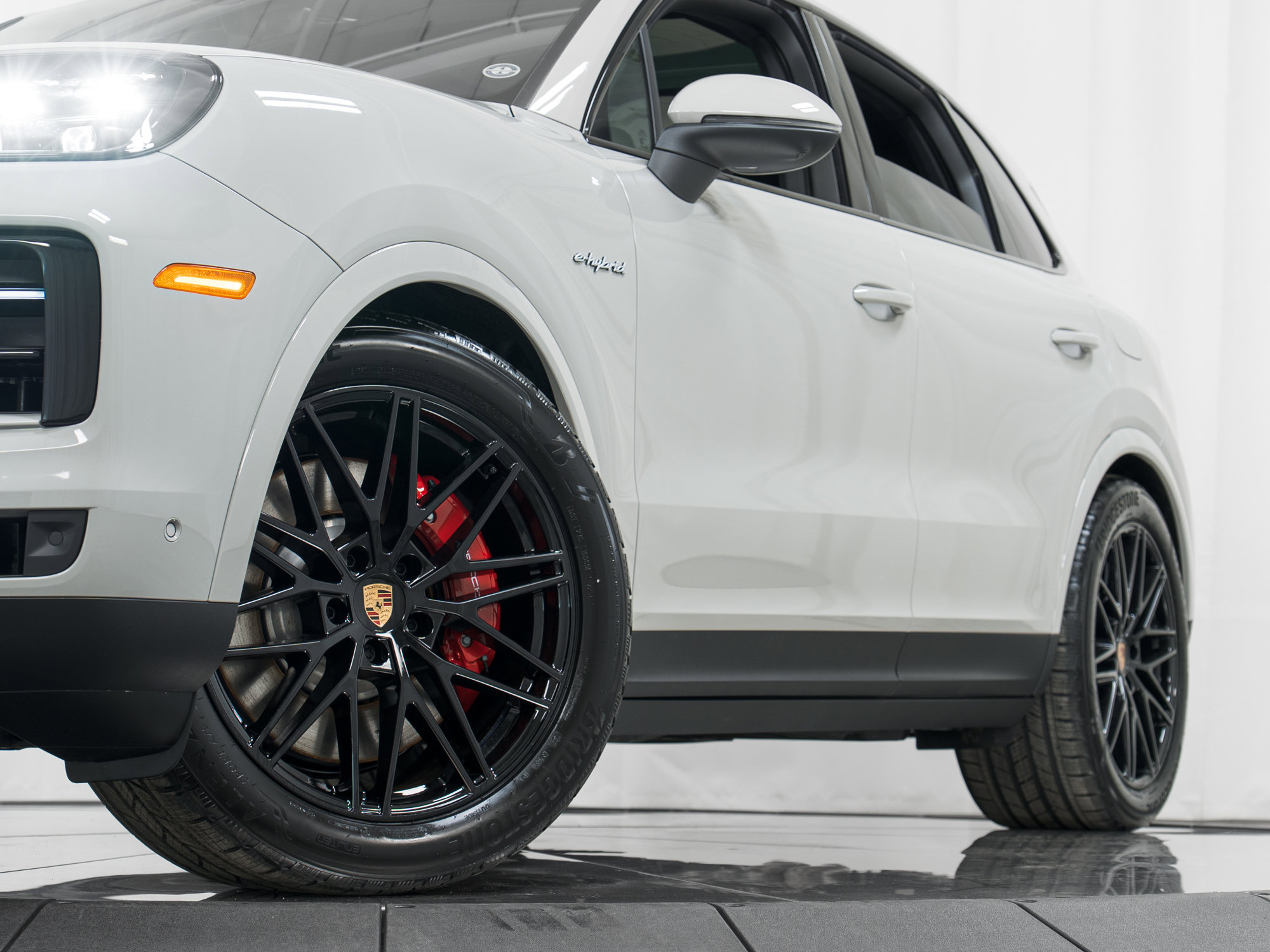 New 2026 Porsche Cayenne S image 32