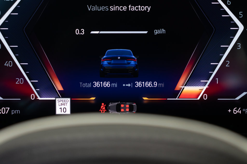 Used 2024 BMW M440i Coupe w/ Premium Package RWD image 26