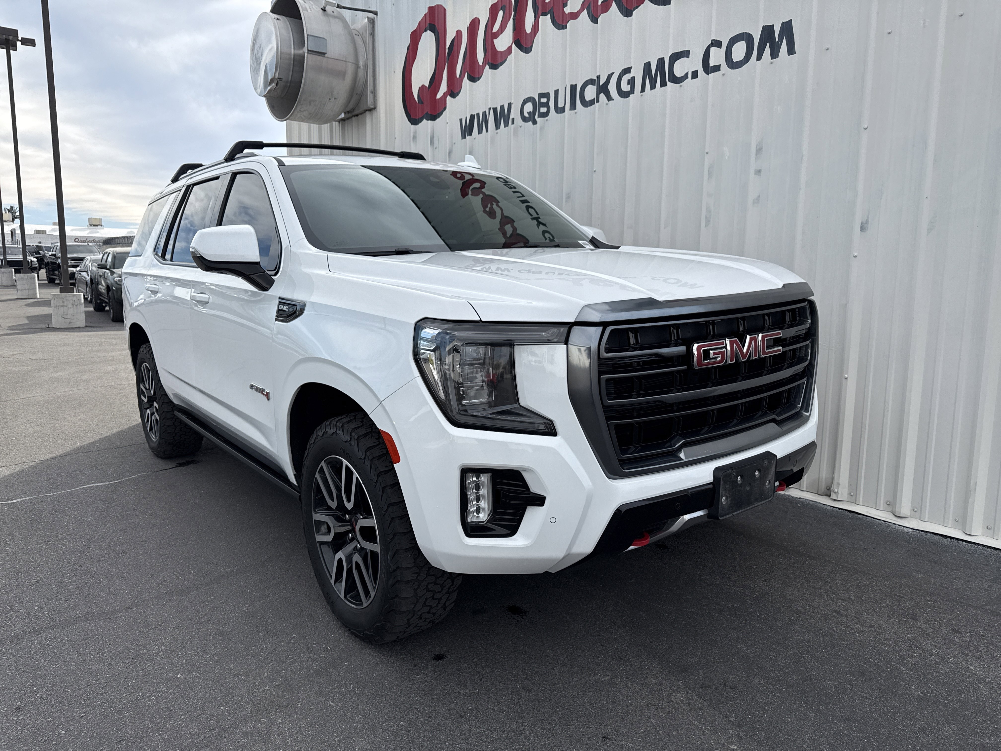 Used 2022 GMC Yukon AT4 image 41
