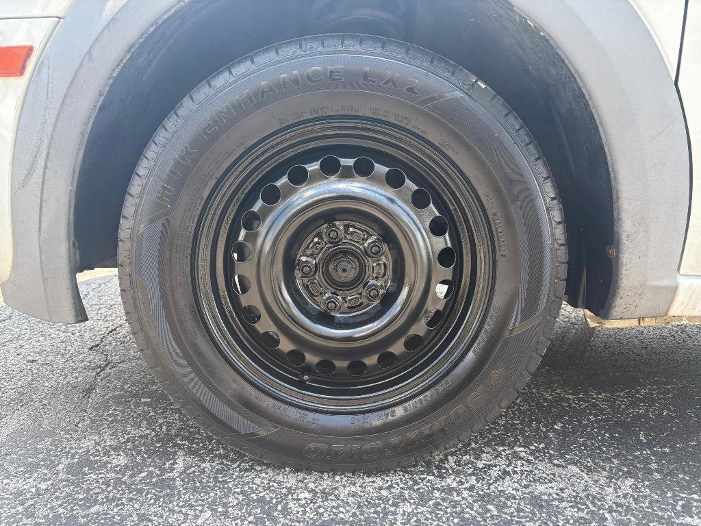 Used 2013 Ford Transit Connect XLT image 12