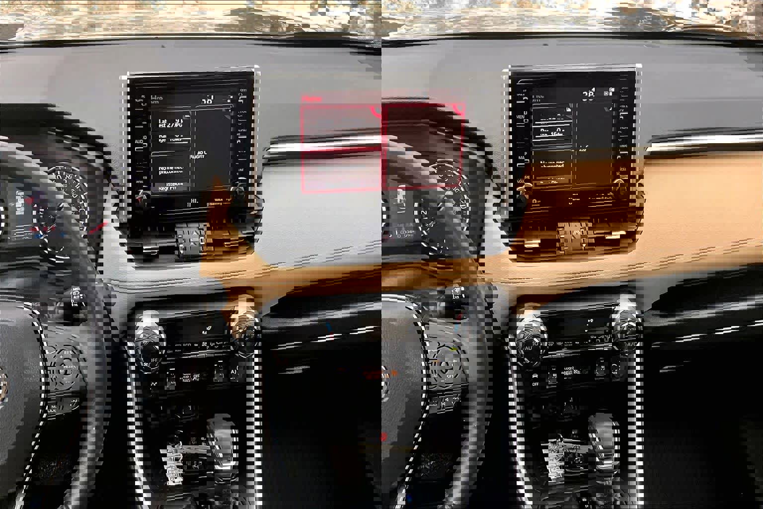 Certified 2021 Toyota RAV4 XLE Premium image 7