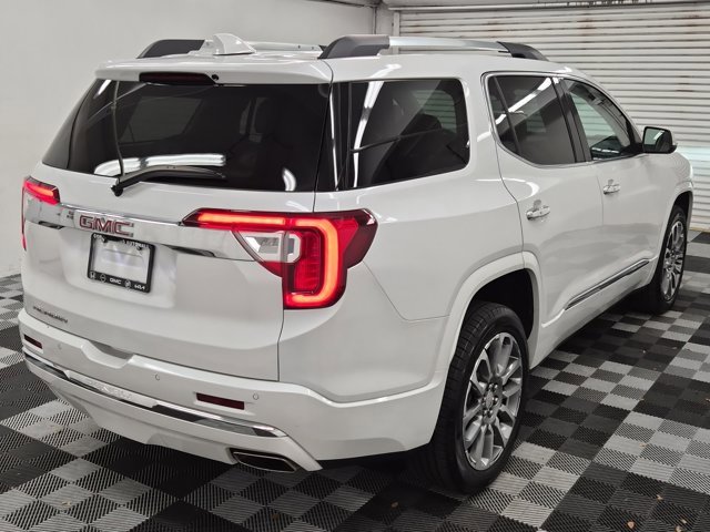 Used 2023 GMC Acadia Denali w/ Denali Technology Package image 11
