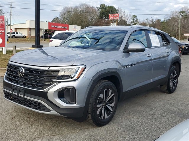 Used 2025 Volkswagen Atlas Cross Sport SE image 35