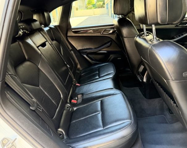 Used 2015 Porsche Macan S AWD/4WD image 16