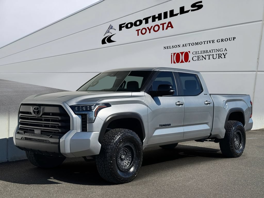 Certified 2025 Toyota Tundra Limited AWD/4WD image 3