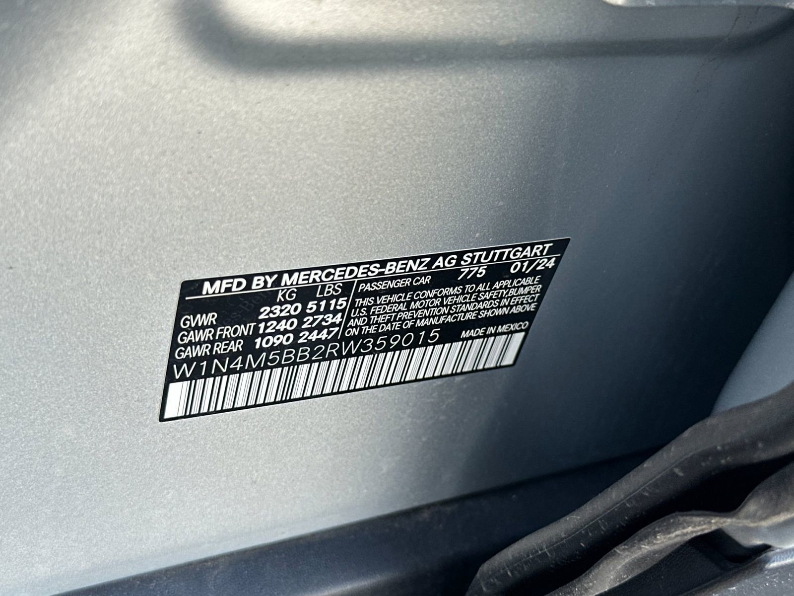 Used 2024 Mercedes-Benz GLB 35 AMG 4MATIC image 35