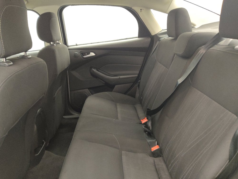 Used 2018 Ford Focus SEL w/ Cold Weather Package image 18