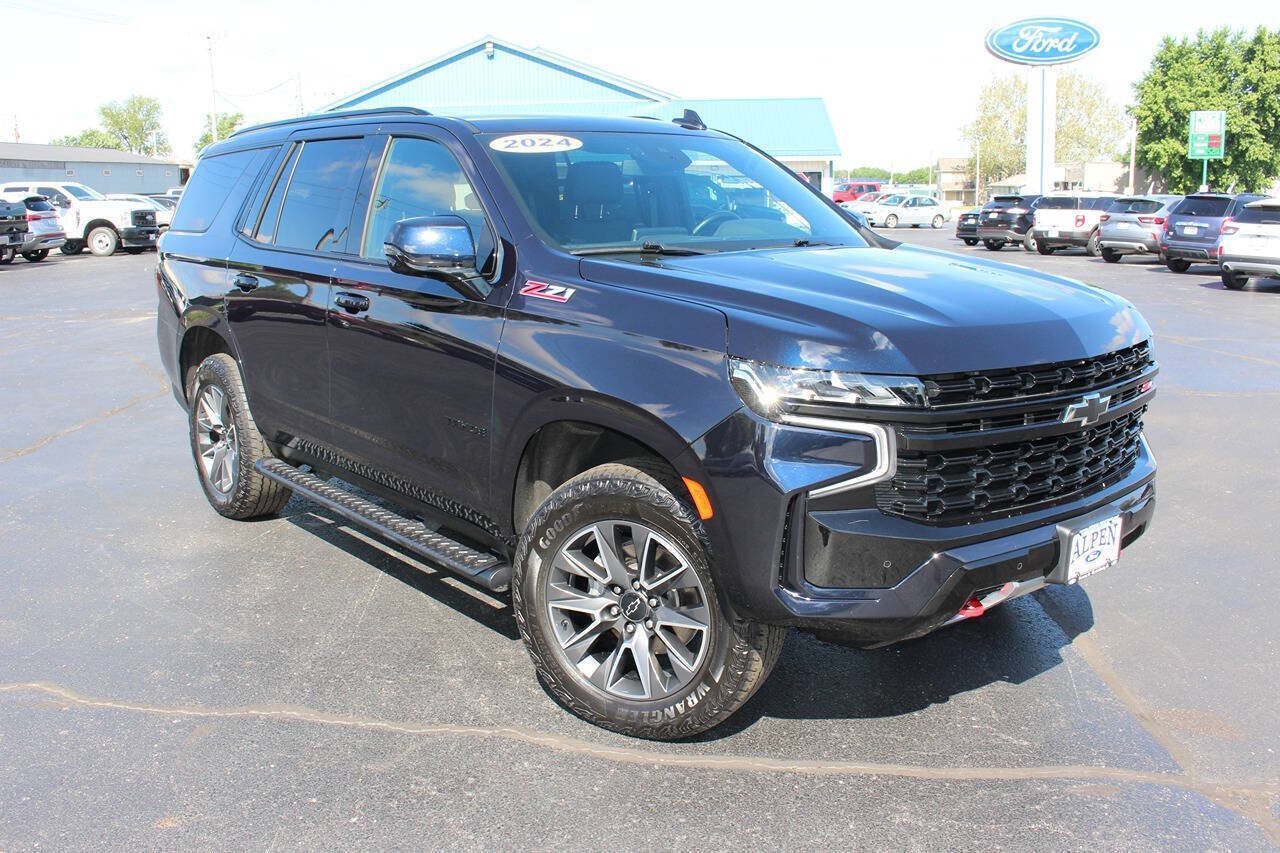 Used 2024 Chevrolet Tahoe Z71 w/ Z71 Off-Road Package AWD/4WD image 1