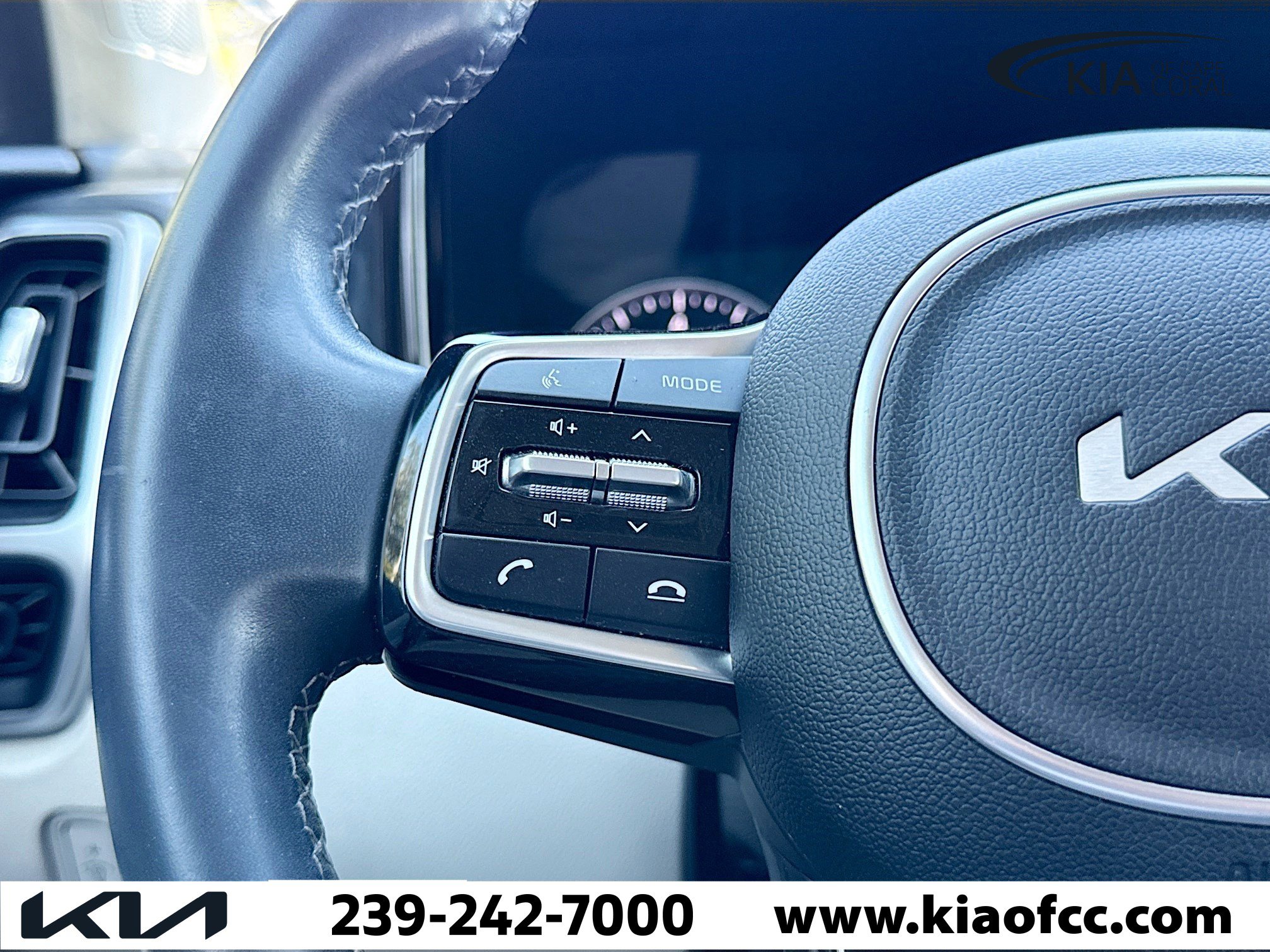 Used 2023 Kia Sorento S w/ Panoramic Sunroof Package image 36