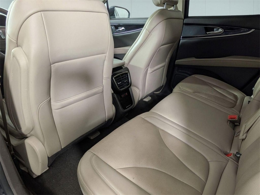 Used 2022 Lincoln Nautilus Reserve image 26