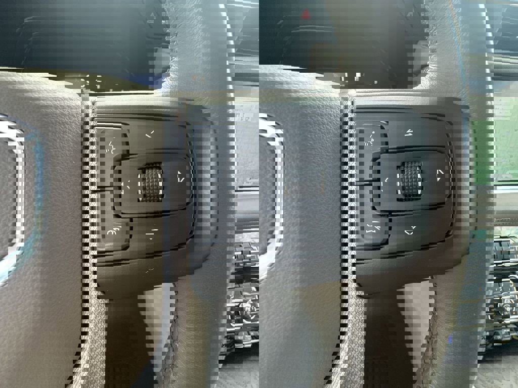 Certified 2023 GMC Yukon XL Denali image 39