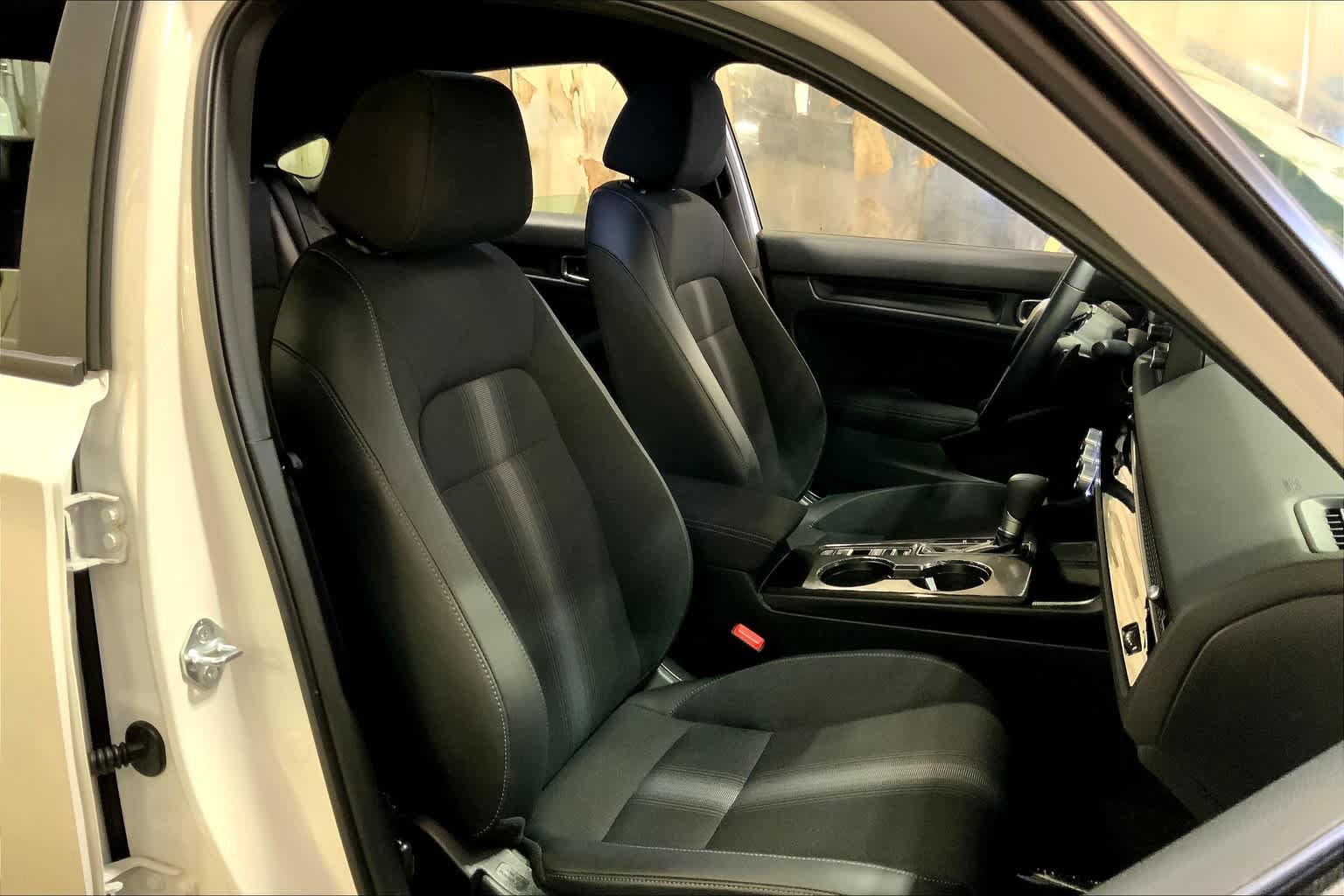 Used 2024 Honda Civic Sport image 17
