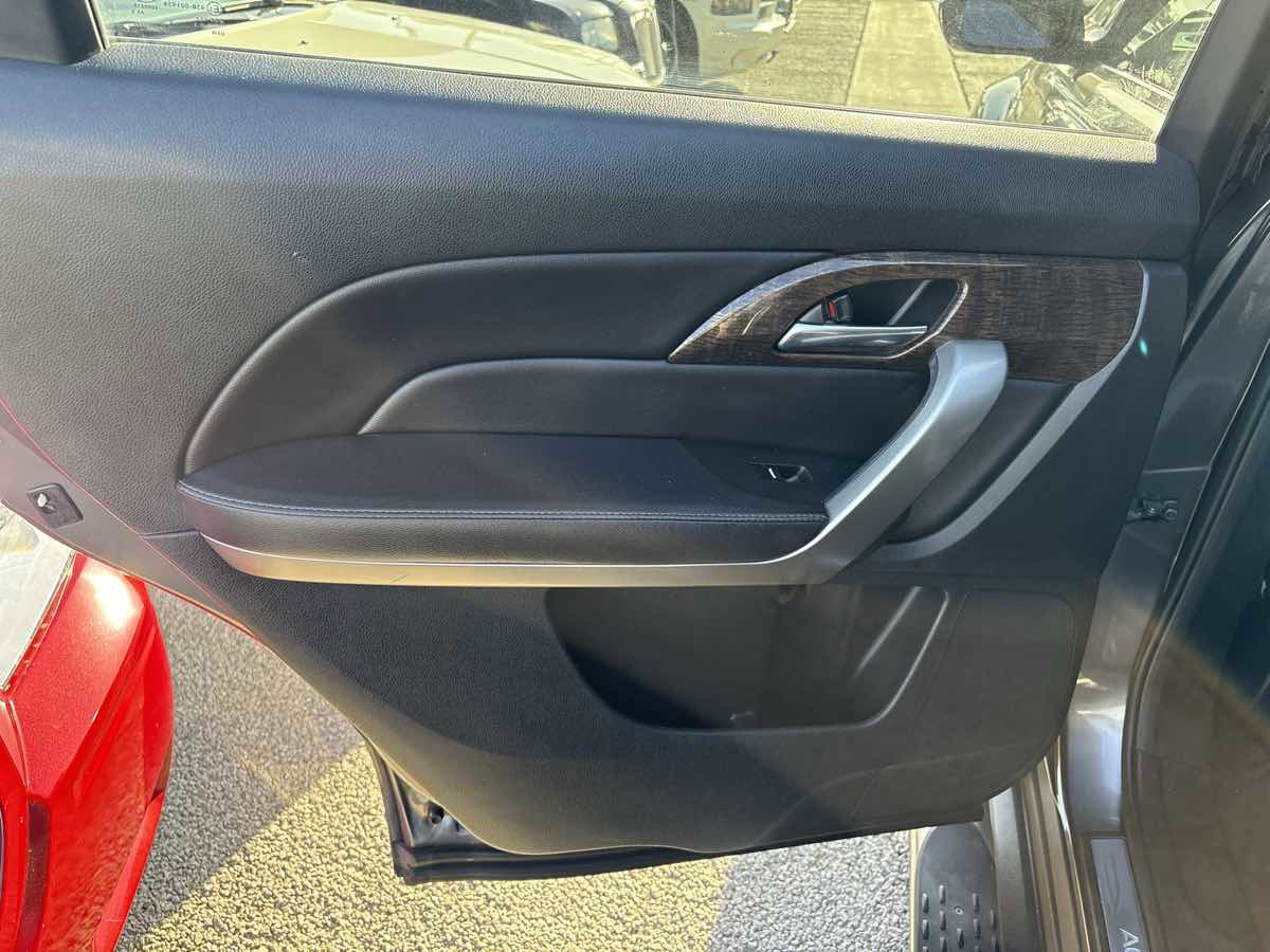 Used 2011 Acura MDX w/ Advance & Entertainment AWD/4WD image 17