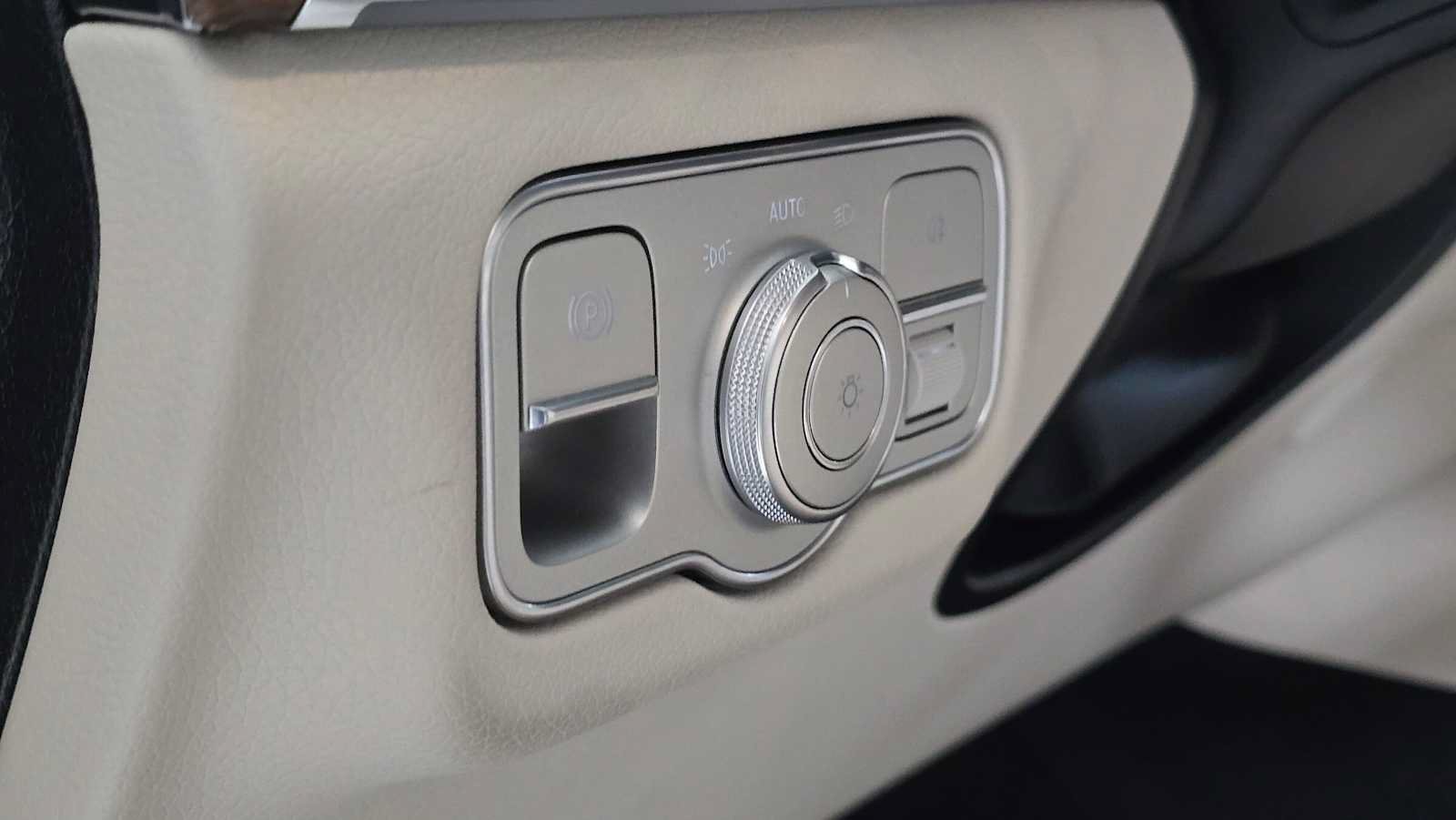 Certified 2026 Mercedes-Benz GLE 350 4MATIC image 25