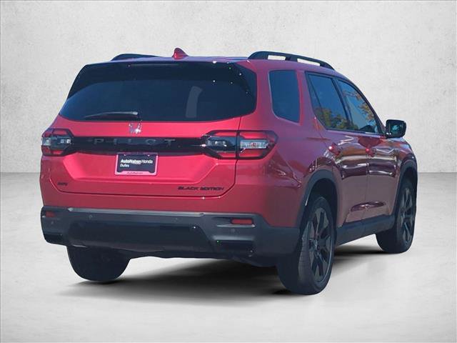 New 2026 Honda Pilot Black Edition image 2