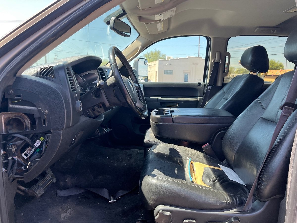 Used 2014 Chevrolet Silverado 3500 LT w/ Interior Plus Package AWD/4WD image 11