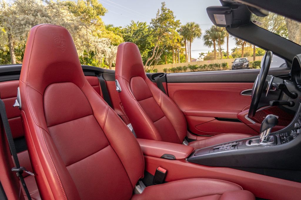 Used 2015 Porsche 911 Carrera 4S image 22