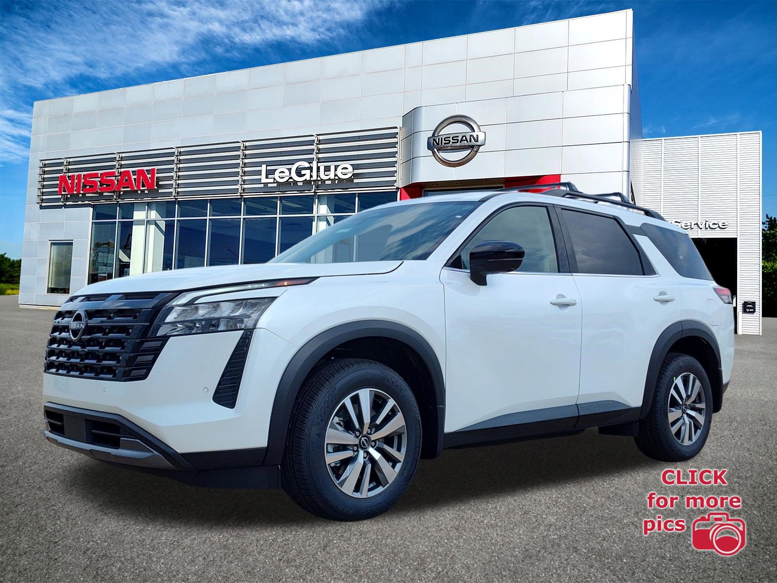 New 2026 Nissan Pathfinder SL AWD/4WD image 1