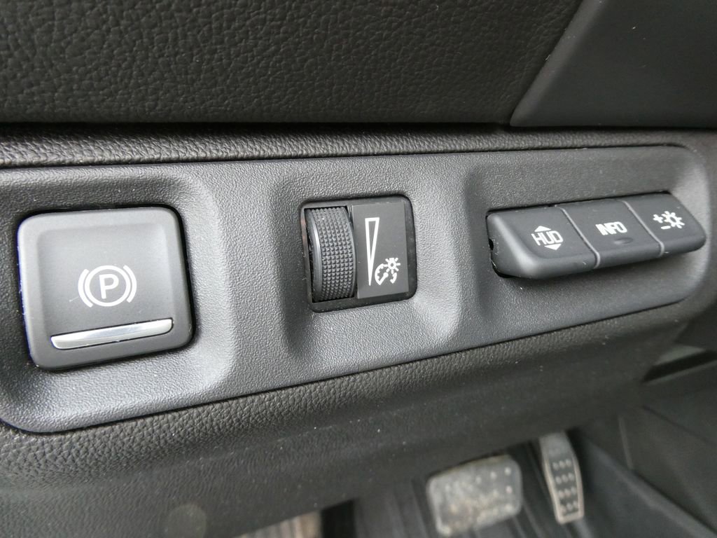 Used 2021 GMC Acadia Denali w/ Denali Technology Package AWD/4WD image 27