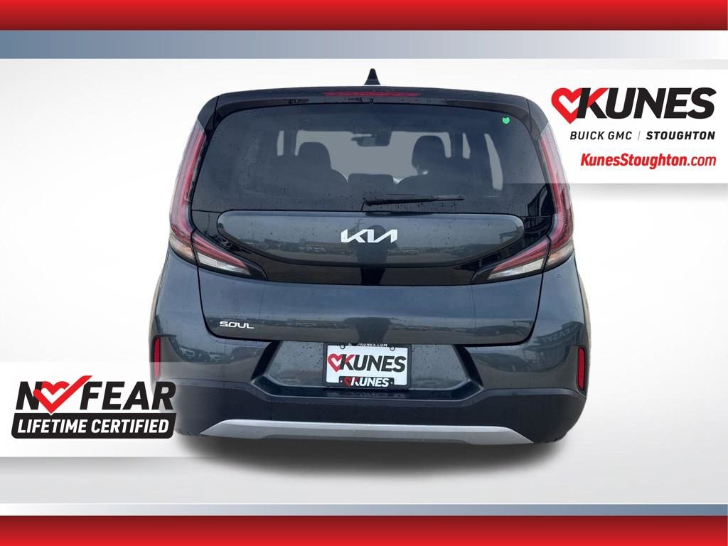 Used 2025 Kia Soul LX w/ LX Technology Package image 10
