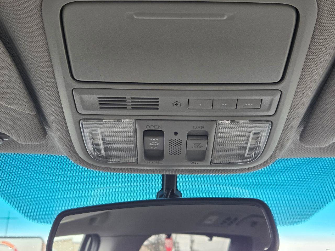 Used 2012 Honda Odyssey EX-L image 22
