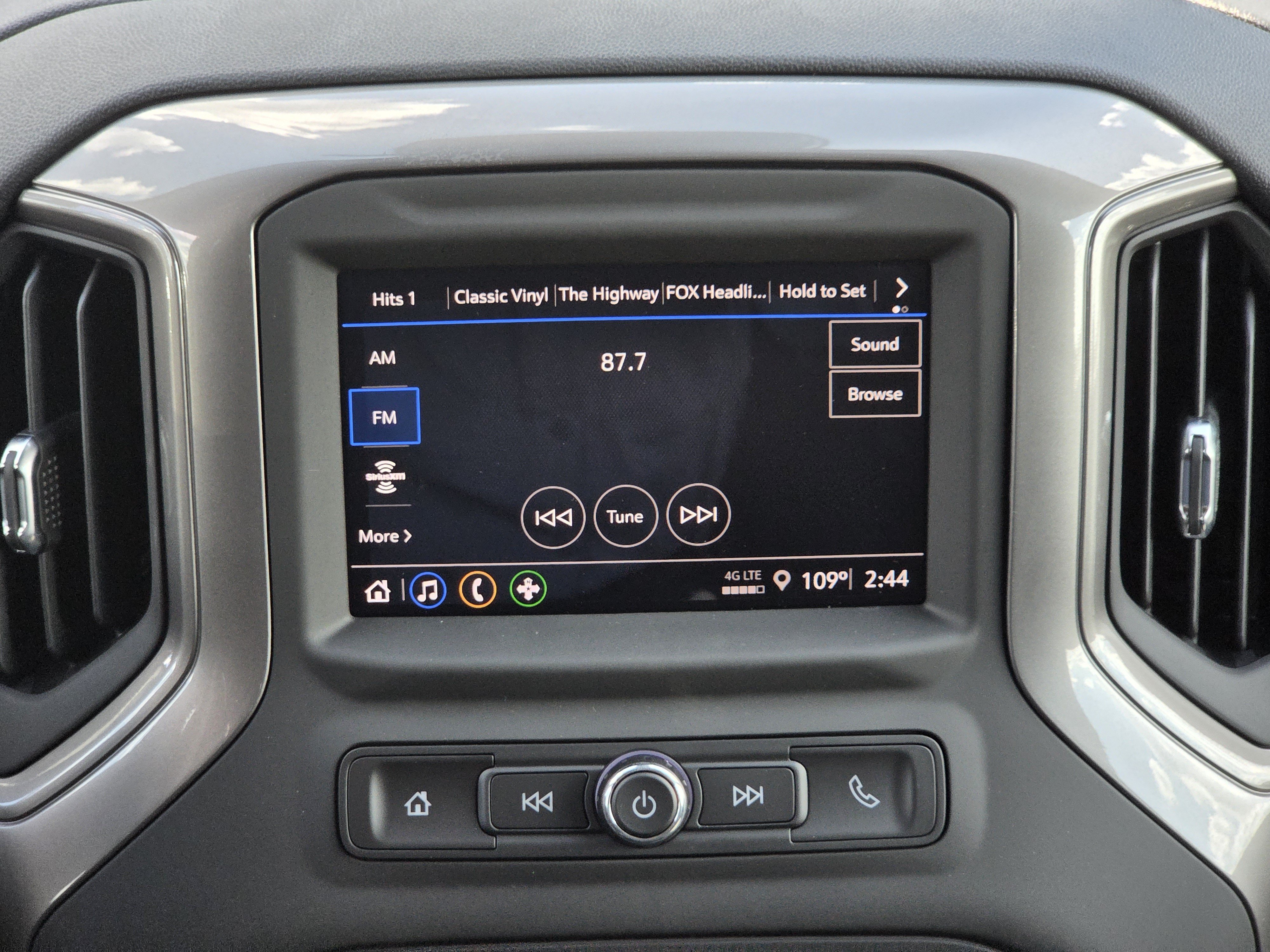 New 2026 Chevrolet Silverado 1500 Custom AWD/4WD image 10